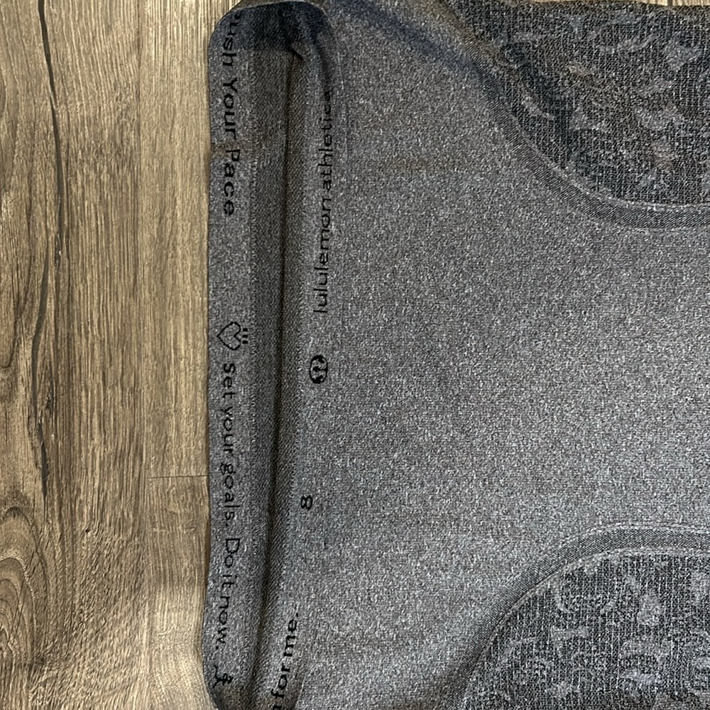Lululemon Swiftly Tech Racerback Tank Size 8 - Picture 6 of 10